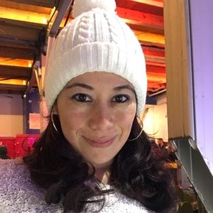 Meet your Posher, Lorena